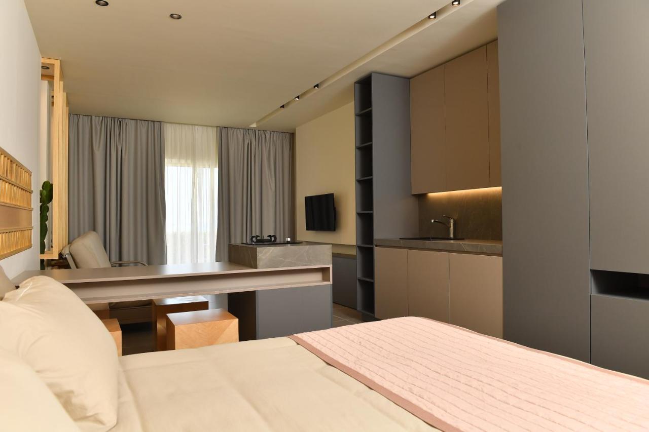 Byblos Ocean Blue Hotel & Resort -Jbeil מראה חיצוני תמונה